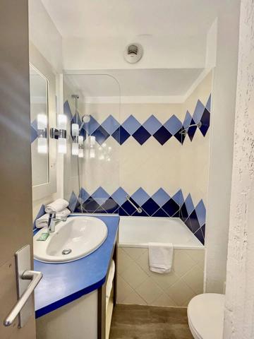 JUAN-LES-PINS - ROSTAGNE - 2 STUDIOS 51m2