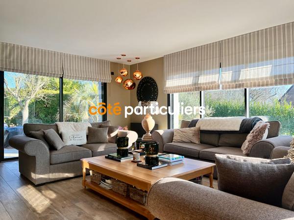 Vente Maison226 m² - 7 Pièces - CARENTAN LES MARAIS (50500)