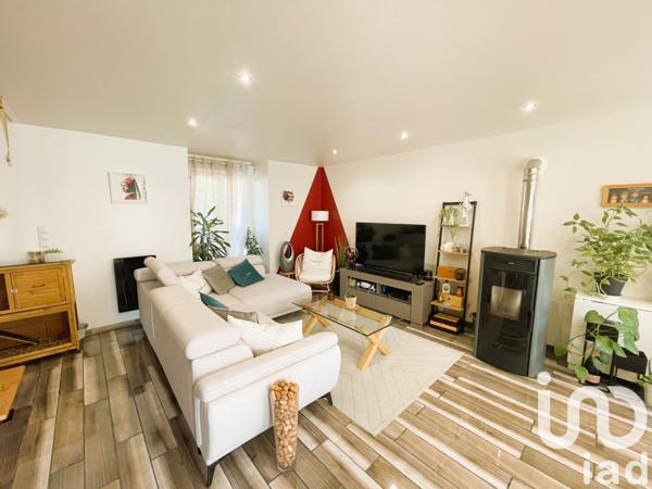 Maison à vendre 6 pièces 160 m² Saint-Gibrien