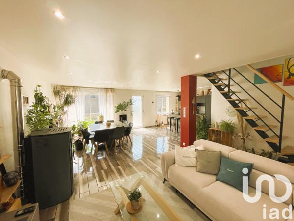 Maison à vendre 6 pièces 160 m² Saint-Gibrien