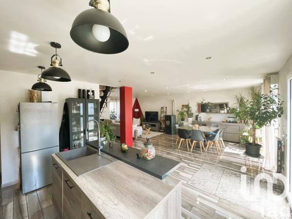 Maison à vendre 6 pièces 160 m² Saint-Gibrien