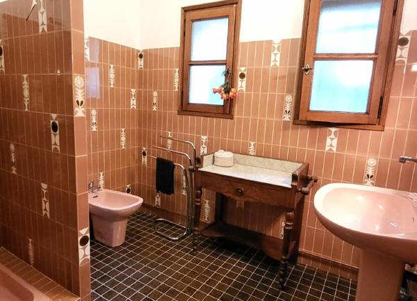 Maison à vendre    7 pièces • 217 m2 Largentière