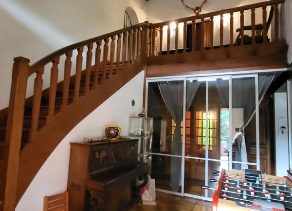 Maison à vendre    7 pièces • 217 m2 Largentière