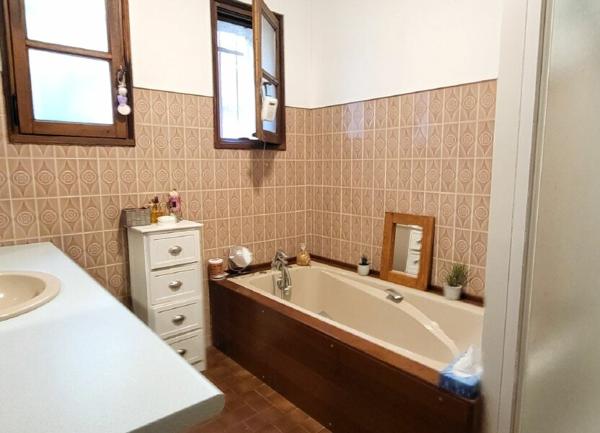 Maison à vendre    7 pièces • 217 m2 Largentière