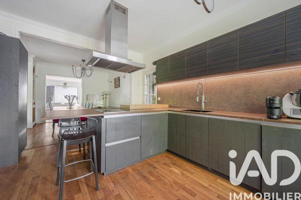 Maison à vendre 7 pièces 243 m² Le Raincy