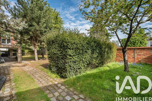 Maison à vendre 7 pièces 243 m² Le Raincy