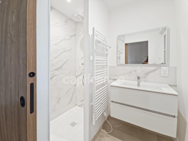 Appartement avec terrasse et parking sécurisé