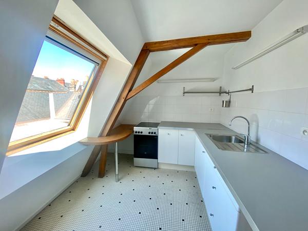 Appartement Nantes 3 pièce(s) 61.79 m2 meublé avec stationnement