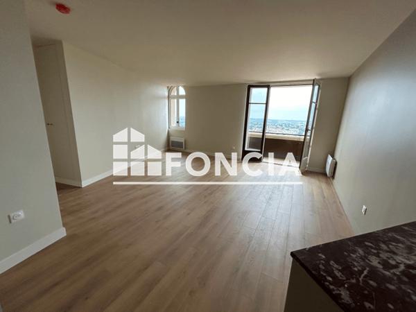 Location Appartement 3 pièces 63.8 m² - 3 RUE DU CHAT Angouleme 16000