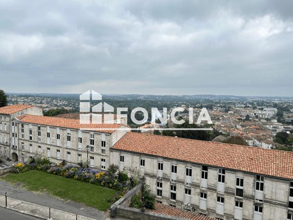 Location Appartement 3 pièces 63.8 m² - 3 RUE DU CHAT Angouleme 16000