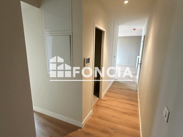 Location Appartement 3 pièces 63.8 m² - 3 RUE DU CHAT Angouleme 16000