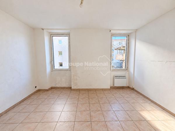 MARSEILLE 10? ? APPARTEMENT T2 À RÉNOVER ? IDÉAL INVESTISSEMENT LOCATIF ! , Marseille