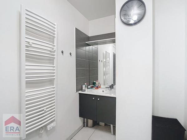 A vendre appartement type 3 Marseille 13010 ST LOUP PARKING ET TERRASSE