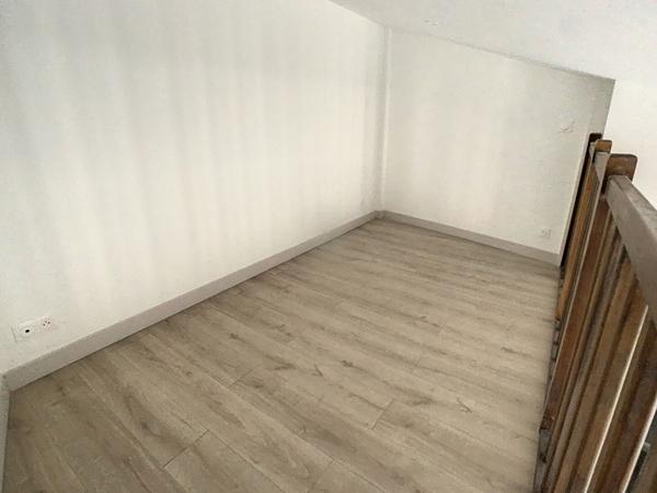 Appartement Marseille 1 pièce(s) 31 m2