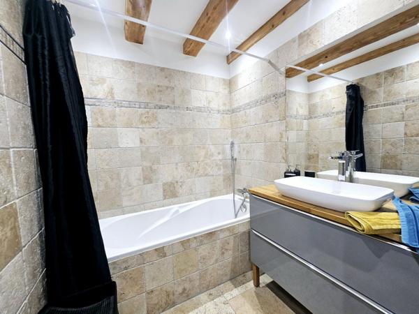 Appartement Type 4 Meublé & Rénové  Clé en Main en Provence