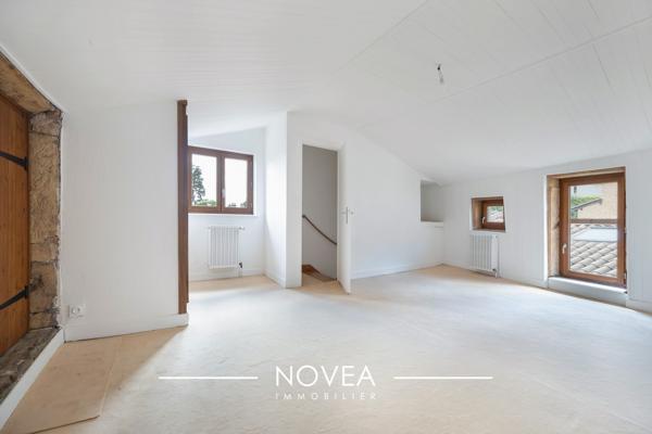Maison en Pierres Dorées 4 chambres avec Jardin