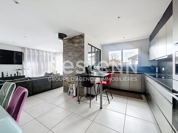 Maison plain-pied moderne, neuve à vendre à Houtaud - 4 chambres