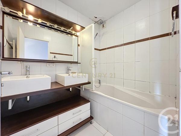 Appartement F3 à vendre  3 pièces - 68 m2 NOISY LE GRAND - 93