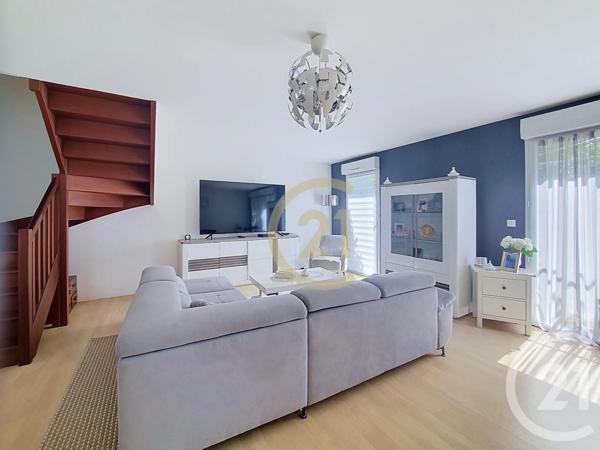 Maison à vendre  5 pièces - 121,59 m 2   LES SORINIERES  - 44