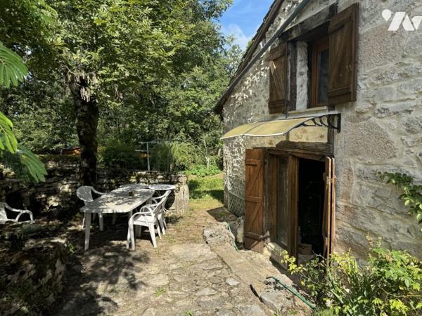 Charmante maison en pierre avec garage indépendant