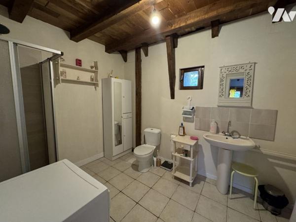 Charmante maison en pierre avec garage indépendant