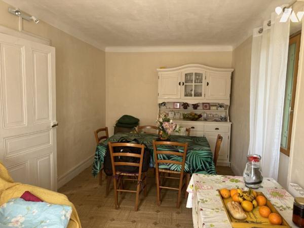 Charmante maison en pierre avec garage indépendant