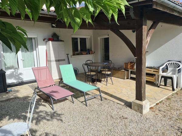 JOLIE MAISON avec Jardin clos