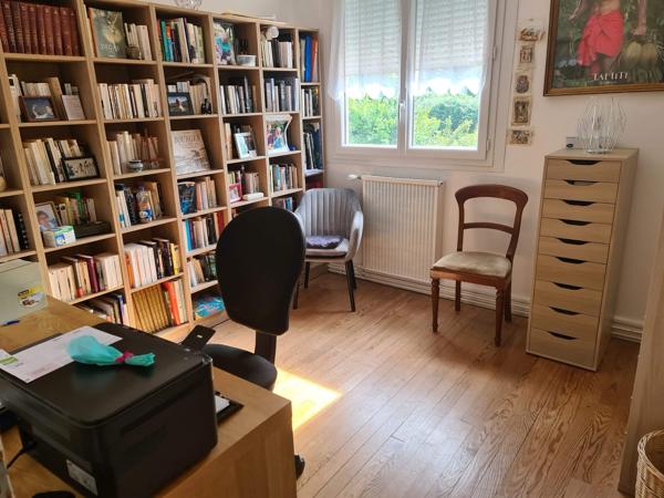 JOLIE MAISON avec Jardin clos