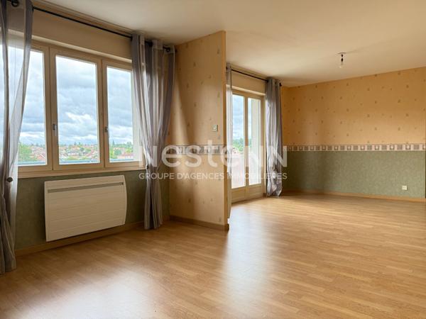 Appartement - 69 m² - Ascenseur - Balcon - Quartier Faubourg