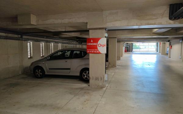 Stationnement à vendre