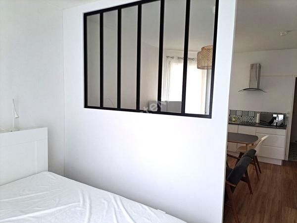 T2 MEUBLE - SECTEUR COQUEBERT / CAMILLE LENOIR