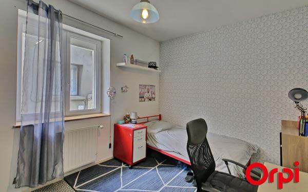 Appartement à vendre    4 pièces • 103,65 m2 Bourgoin-Jallieu