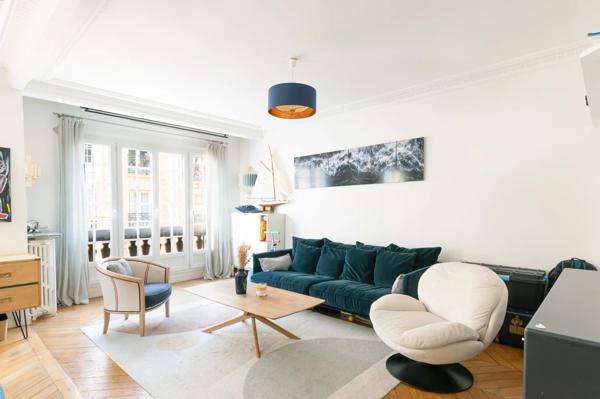 Appartement Paris 17e - GRANDES CARRIÈRES / RUE CAVALLOTTI