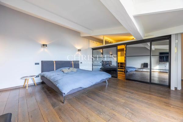 Bordeaux  – Place de la Comédie – appartement avec terrasse et ascenseur