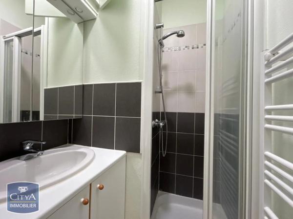 Appartement à louer 2 pièces 38.5m² Alençon (61000)