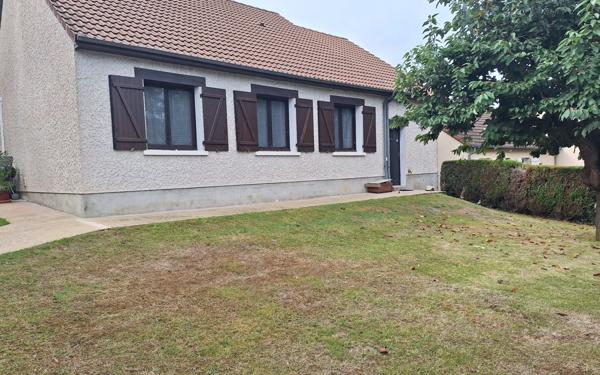 Maison à vendre    4 pièces •  Saint-Hilaire-de-Court