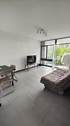 Bordeaux (33000) Appartement sans travaux face au tram