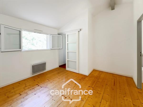 Maison récente 3 chambres avec suite parentale, garage et jardin de 841 m² aux portes d’Agen