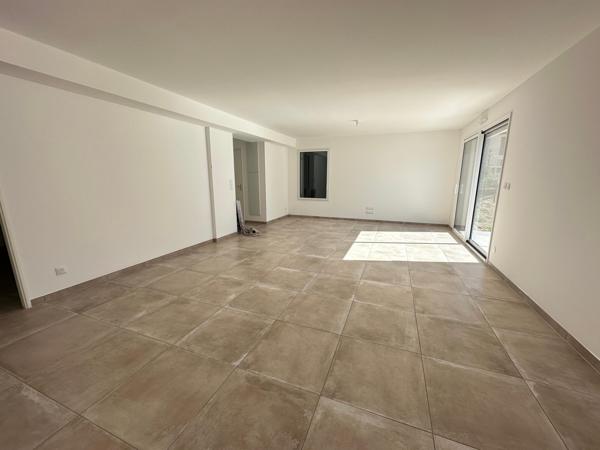 T4 NEUF MEUBLE EN REZ DE JARDIN A GLEIZE AVEC GARAGE ...