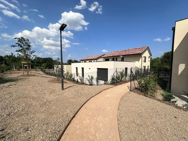 T4 NEUF MEUBLE EN REZ DE JARDIN A GLEIZE AVEC GARAGE ...