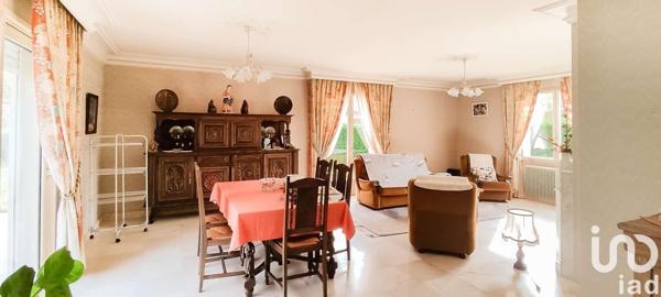 Maison traditionnelle 8 pièces de 206 m² à Feytiat (87220)