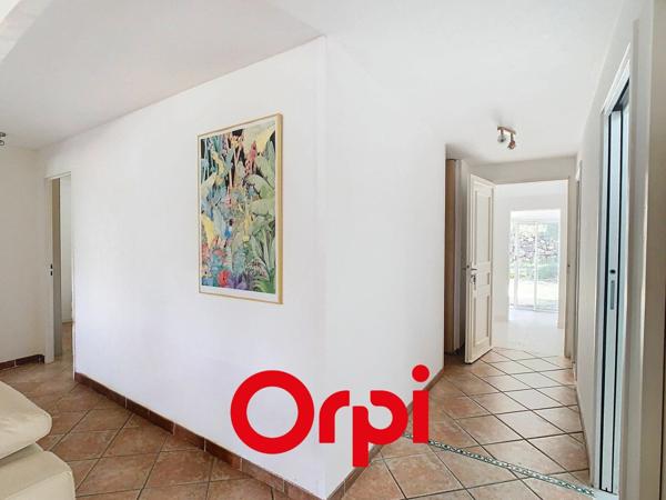 Maison à vendre    5 pièces • 171,16 m2 Signes