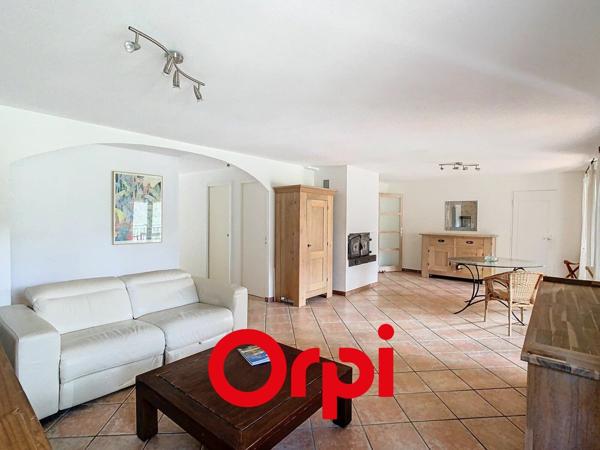 Maison à vendre    5 pièces • 171,16 m2 Signes