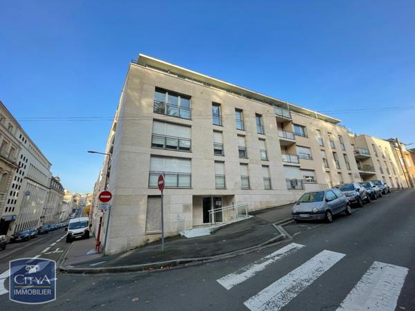 Appartement à louer 4 pièces 103.72m²