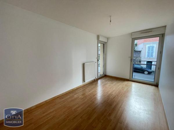 Appartement à louer 4 pièces 103.72m²