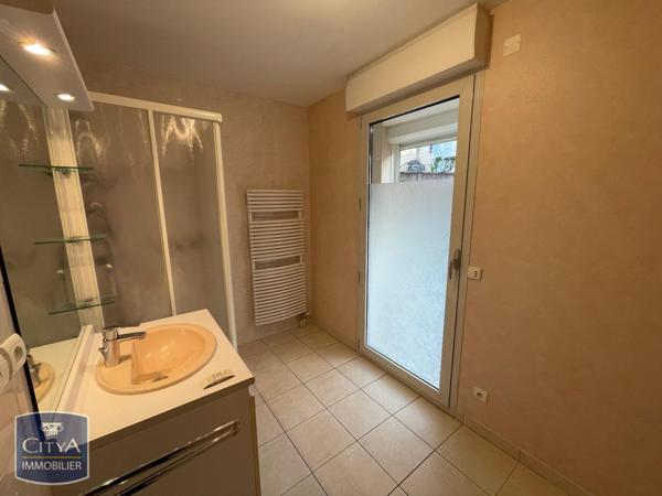 Appartement à louer 4 pièces 103.72m²