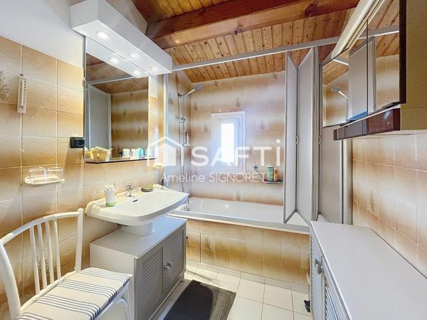 Maison familiale dans une résidence calme