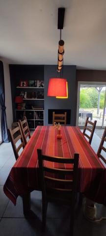 CONTEMPORAINE AVEC PISCINE