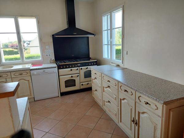 MAISON À VENDRE À LOCHE SUR INDROIS (INDRE-ET-LOIRE)