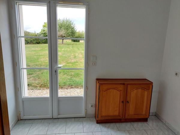 MAISON À VENDRE À LOCHE SUR INDROIS (INDRE-ET-LOIRE)